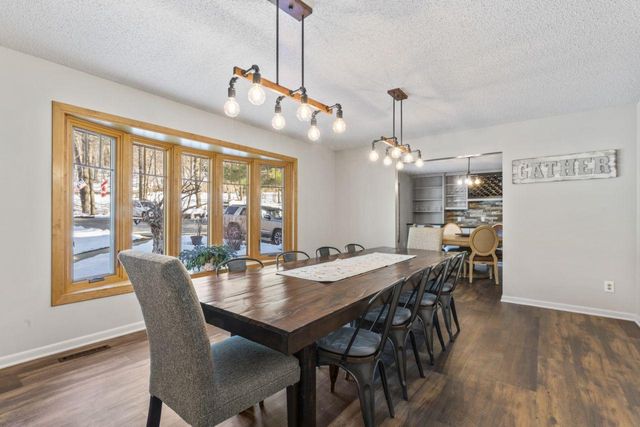 6320 Oak Meadow Lane NW, Rochester, MN 55901