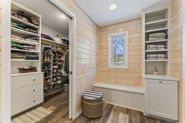 6320 Oak Meadow Lane NW, Rochester, MN 55901