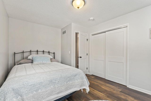 6320 Oak Meadow Lane NW, Rochester, MN 55901