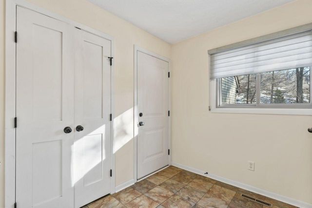 6320 Oak Meadow Lane NW, Rochester, MN 55901