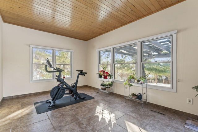 6320 Oak Meadow Lane NW, Rochester, MN 55901