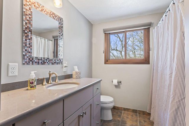 6320 Oak Meadow Lane NW, Rochester, MN 55901