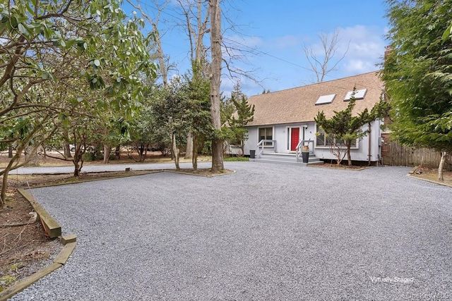 16 Argyle Lane, East Hampton, NY 11937