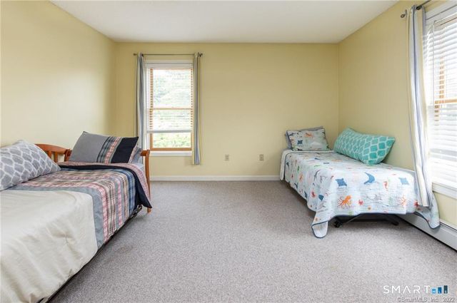 5 Mariners Way, Branford, CT 06405