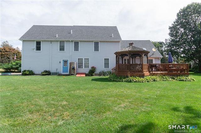 5 Mariners Way, Branford, CT 06405