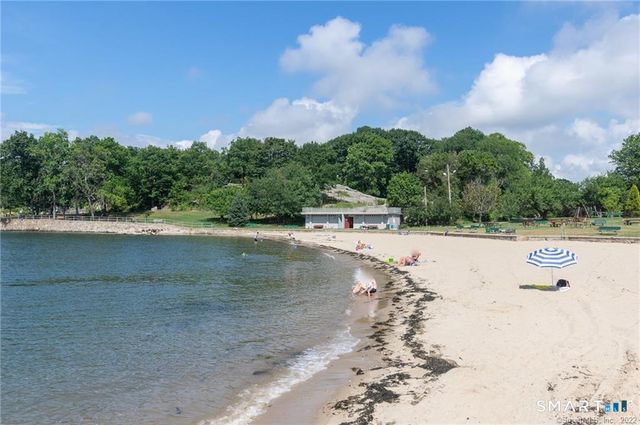 5 Mariners Way, Branford, CT 06405
