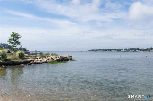 5 Mariners Way, Branford, CT 06405