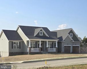 24 RED STONE LANE #47, Hanover, PA 17331