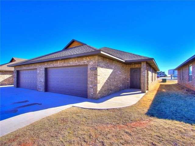 824 Aspen Drive, Kingfisher, OK 73750
