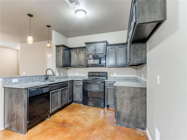 824 Aspen Drive, Kingfisher, OK 73750