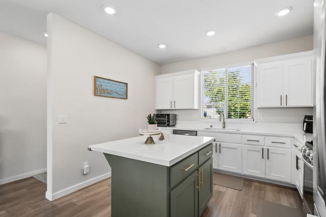 3044 Le Bourget Ln, Lincoln, CA 95648