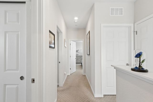 3044 Le Bourget Ln, Lincoln, CA 95648