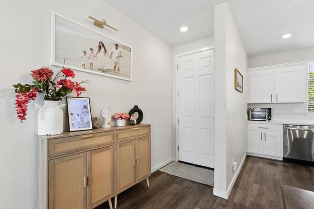 3044 Le Bourget Ln, Lincoln, CA 95648