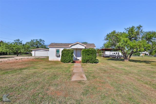 410 Morgan Street, Tye, TX 79563
