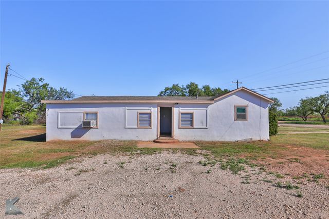 410 Morgan Street, Tye, TX 79563