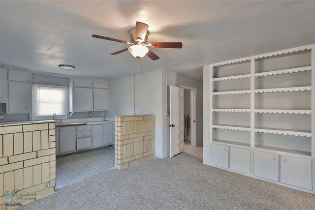 410 Morgan Street, Tye, TX 79563