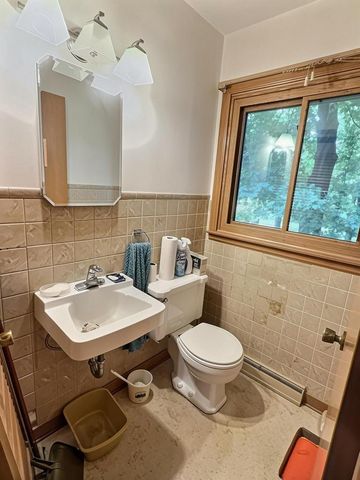 2573 OREGON STREET, Oshkosh, WI 54902