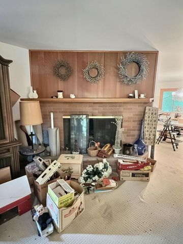 2573 OREGON STREET, Oshkosh, WI 54902