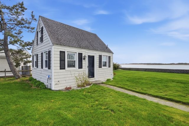 36 Alder Street, Fairhaven, MA 02719