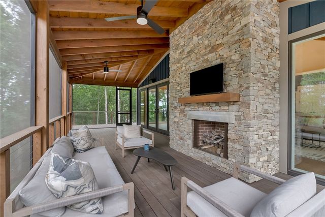 104 Windy Knob Trail, Six Mile, SC 29682