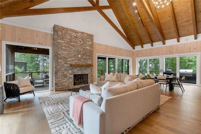 104 Windy Knob Trail, Six Mile, SC 29682