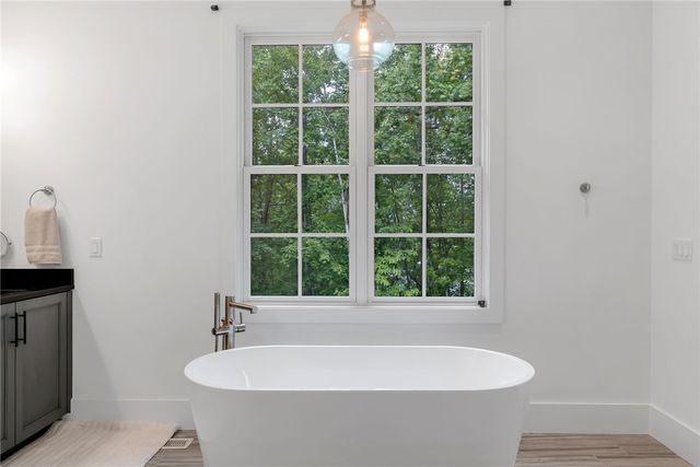 104 Windy Knob Trail, Six Mile, SC 29682