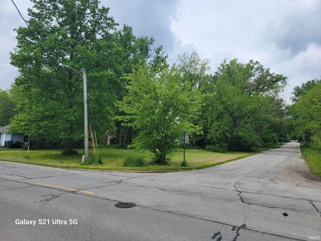 323 OLIVE Street, Goshen, IN 46528