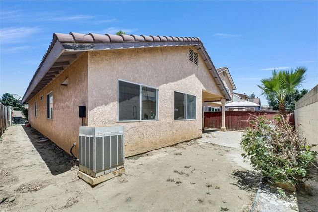 14419 Woodland Drive, Fontana, CA 92337