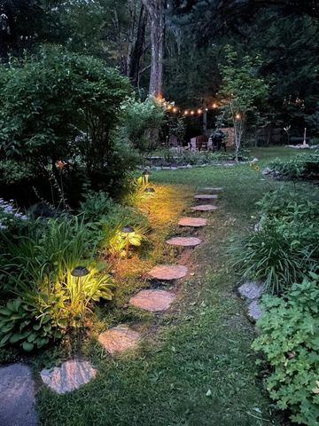 16 Yale Rd, Hopkinton, MA 01748