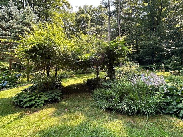 16 Yale Rd, Hopkinton, MA 01748