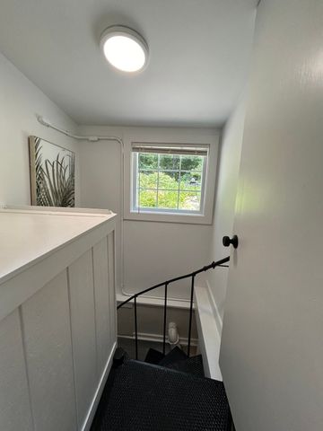 16 Yale Rd, Hopkinton, MA 01748