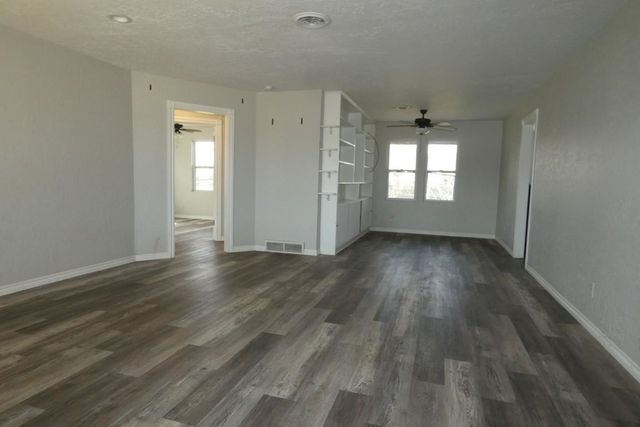 2510 NW 15th St, Lawton, OK 73507