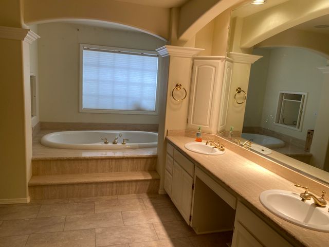 2954 Wilkshire Drive, Medford, OR 97504