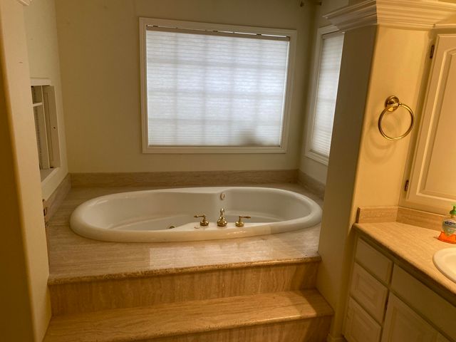 2954 Wilkshire Drive, Medford, OR 97504