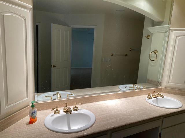 2954 Wilkshire Drive, Medford, OR 97504