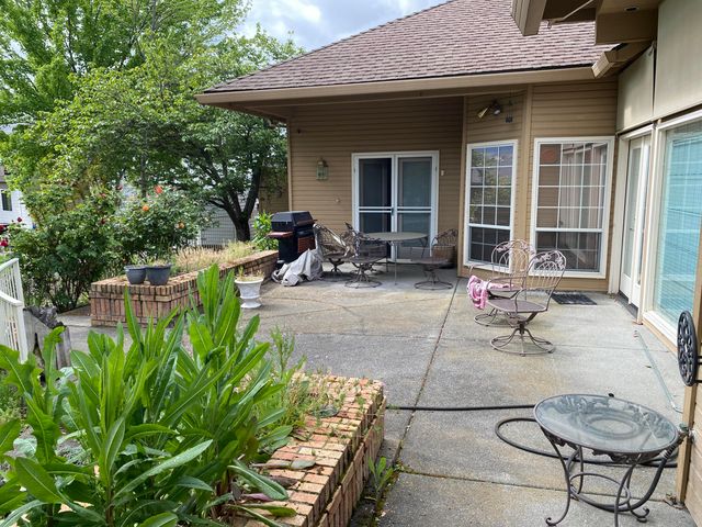 2954 Wilkshire Drive, Medford, OR 97504