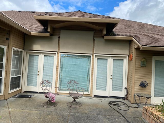 2954 Wilkshire Drive, Medford, OR 97504