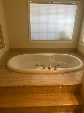 2954 Wilkshire Drive, Medford, OR 97504