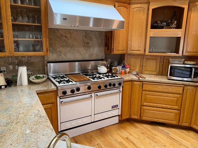 2954 Wilkshire Drive, Medford, OR 97504