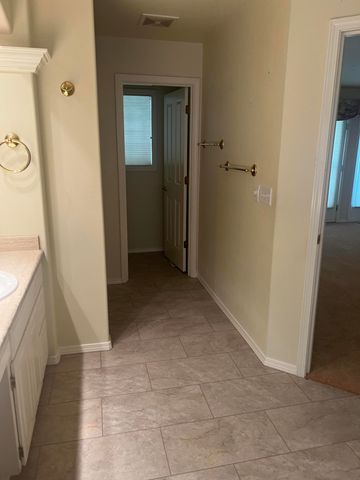 2954 Wilkshire Drive, Medford, OR 97504