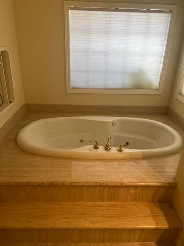 2954 Wilkshire Drive, Medford, OR 97504