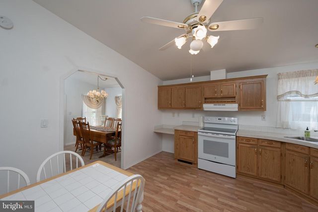 325 HIDDEN SPRINGS DR, Souderton, PA 18964
