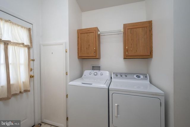 325 HIDDEN SPRINGS DR, Souderton, PA 18964