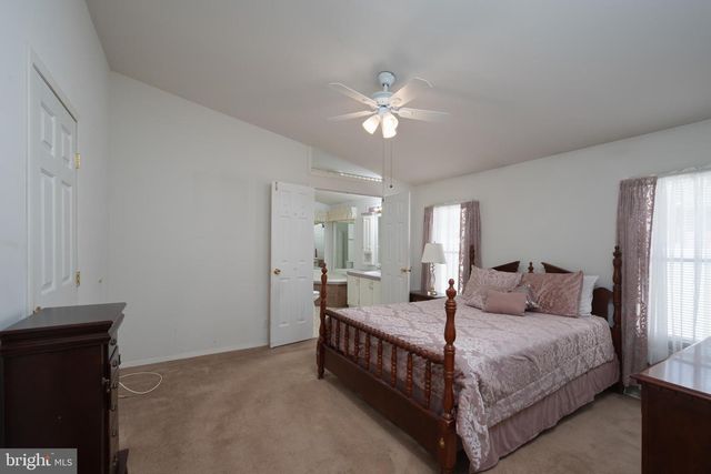 325 HIDDEN SPRINGS DR, Souderton, PA 18964