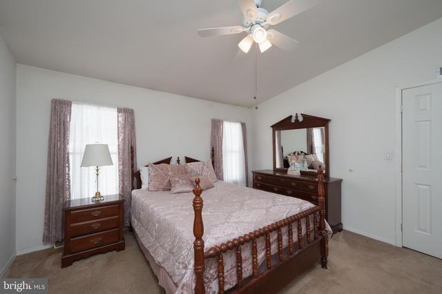 325 HIDDEN SPRINGS DR, Souderton, PA 18964