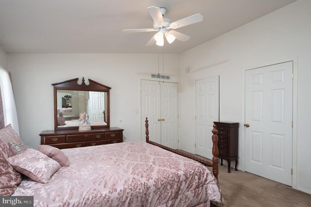 325 HIDDEN SPRINGS DR, Souderton, PA 18964