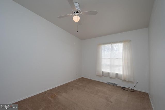 325 HIDDEN SPRINGS DR, Souderton, PA 18964