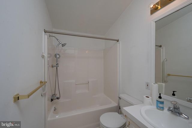 325 HIDDEN SPRINGS DR, Souderton, PA 18964