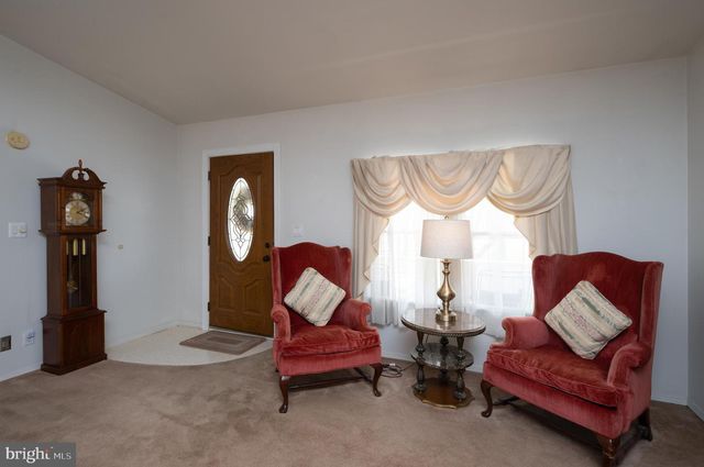 325 HIDDEN SPRINGS DR, Souderton, PA 18964