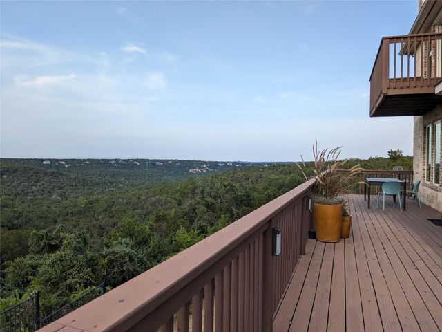10000 Planters Woods DR, Austin, TX 78730